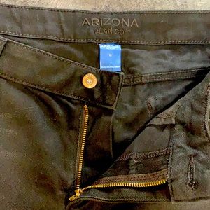 Arizona size 13 shorts black new without tag